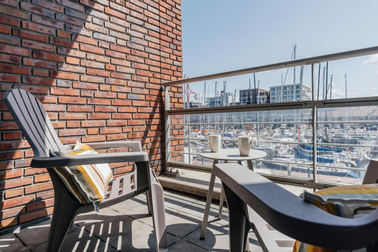 Bizstay Harbour IV Хага Екстериор снимка